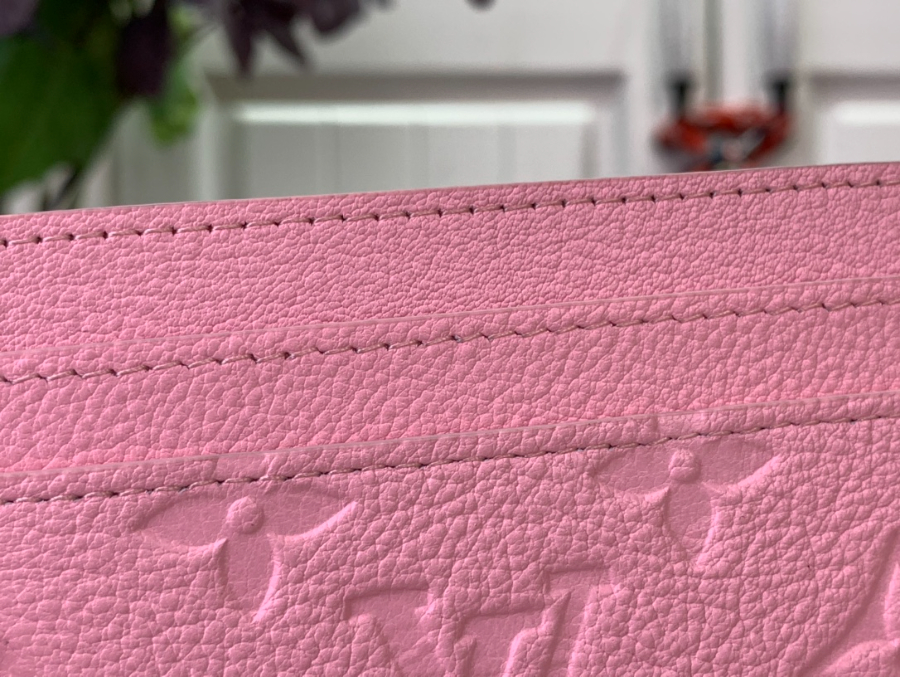 루이비통 LV 참 카드 홀더 M13649 7.30.310.2cm 핑크7.jpg