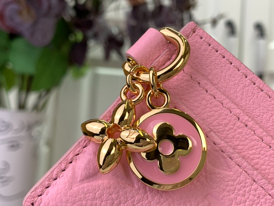 루이비통 LV 참 카드 홀더 M13649 7.30.310.2cm 핑크8.jpg