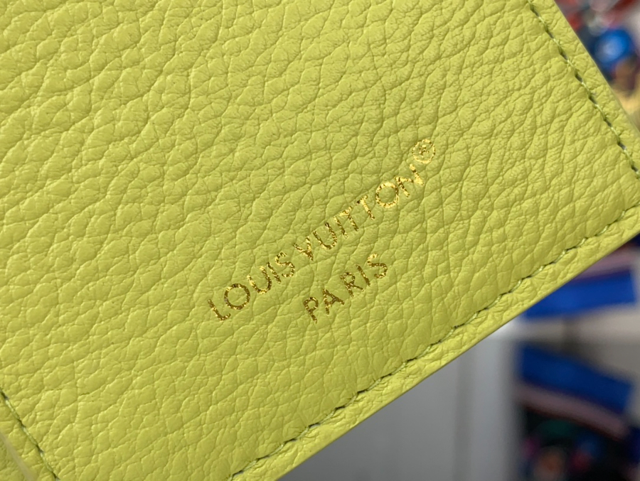 루이비통 리사 월릿 M14654 102.59cm 라이트 옐로우9.jpg