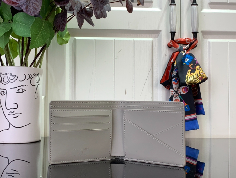루이비통 멀티플 월릿 그레이 M14802 11.591.5cm3.jpg
