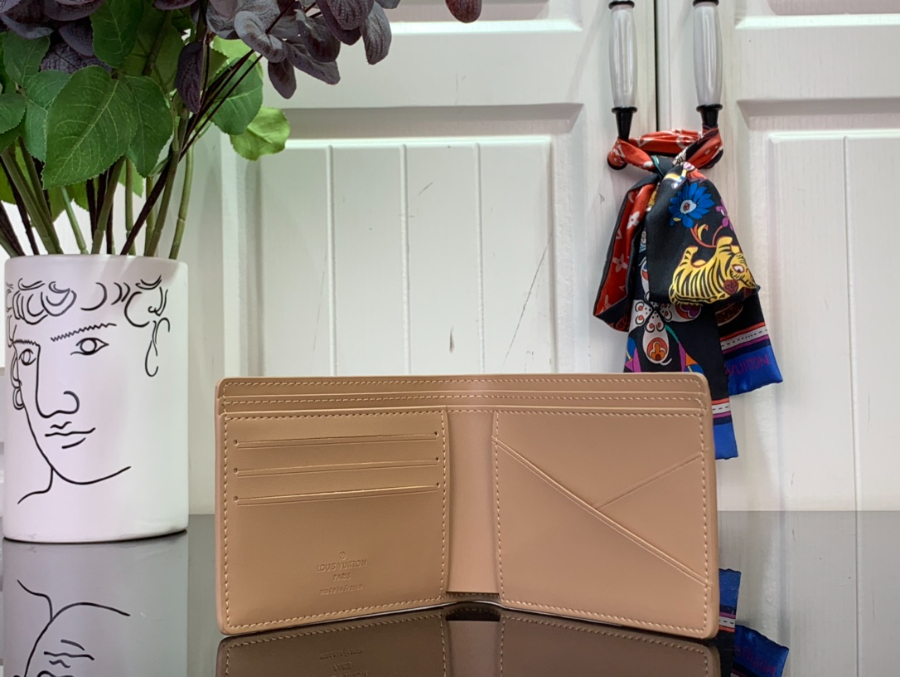 루이비통 멀티플 월릿 반지갑 M13890 11.591.5cm 다크 베이지3.jpg