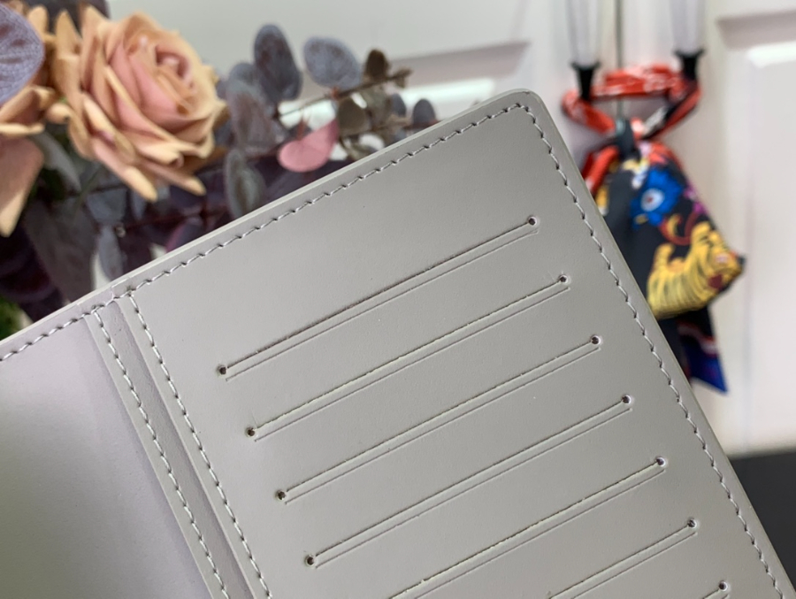 루이비통 브라짜 월릿 그레이 M14788 19210cm8.jpg