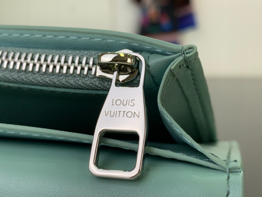 루이비통 브라짜 장지갑 M14251 10192cm 그린7.jpg