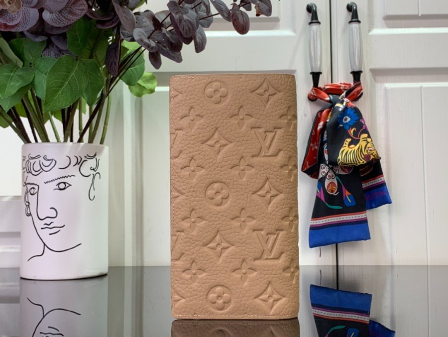 루이비통 브라짜 장지갑 M14251 10192cm 다크 베이지1.jpg