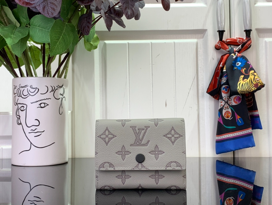 루이비통 빅토린 월릿 그레이 M14793 11.592.5cm1.jpg