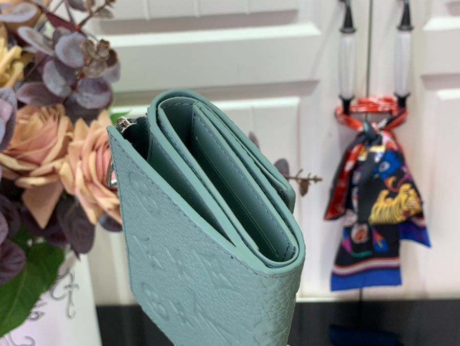 루이비통 슬렌더 파일럿 M14143 118.52cm 그린6.jpg