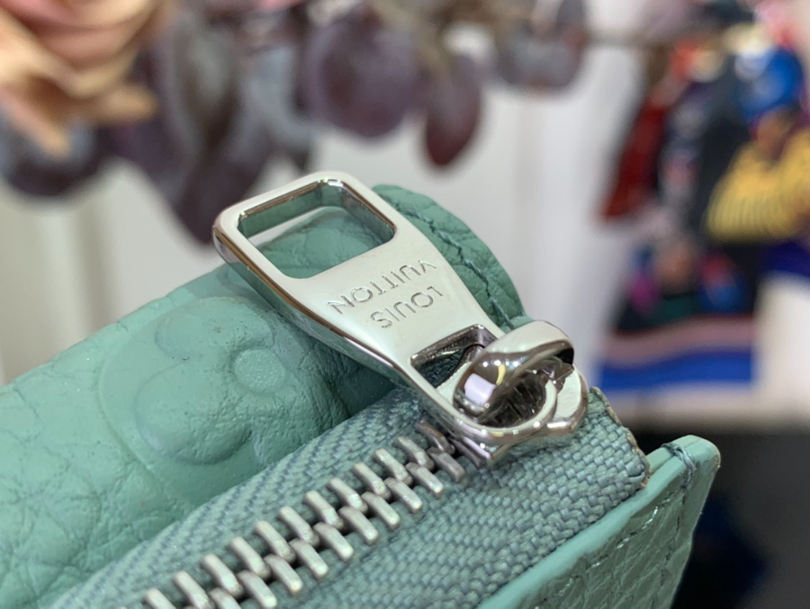 루이비통 슬렌더 파일럿 M14143 118.52cm 그린8.jpg