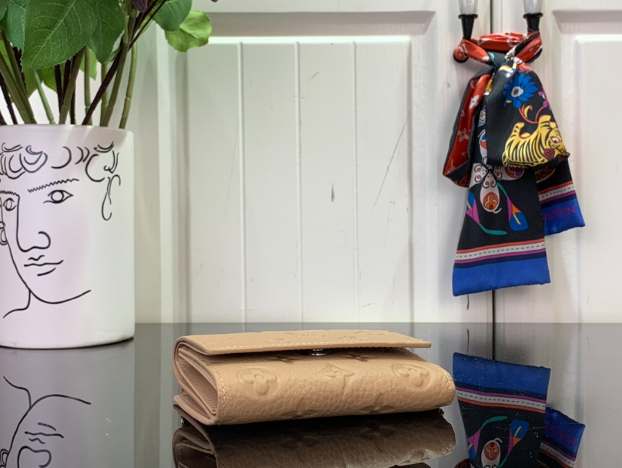 루이비통 슬렌더 파일럿 M14143 118.52cm 다크 베이지4.jpg