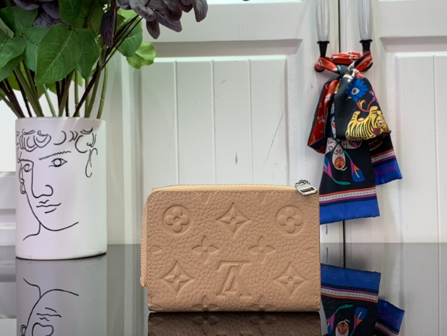 루이비통 슬렌더 파일럿 M14143 118.52cm 다크 베이지2.jpg