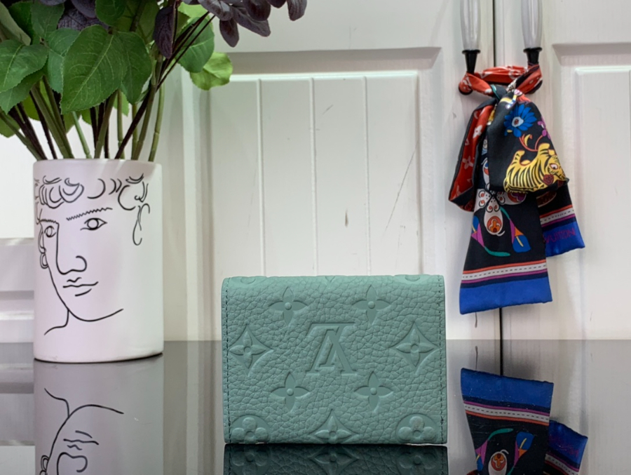 루이비통 엔벨로프 비즈니스 카드홀더 M13891 8110.5cm 그린2.jpg