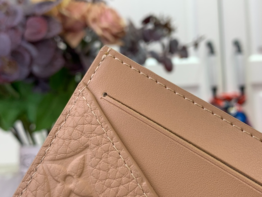 루이비통 엔벨로프 비즈니스 카드홀더 M13891 8110.5cm 다크 베이지7.jpg