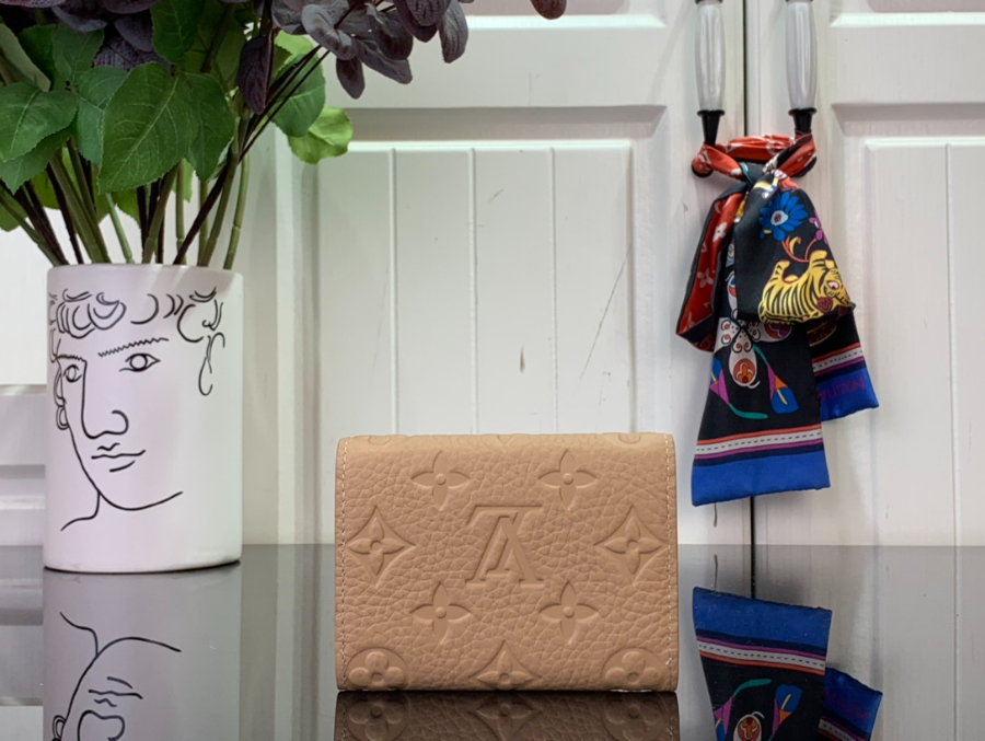 루이비통 엔벨로프 비즈니스 카드홀더 M13891 8110.5cm 다크 베이지2.jpg