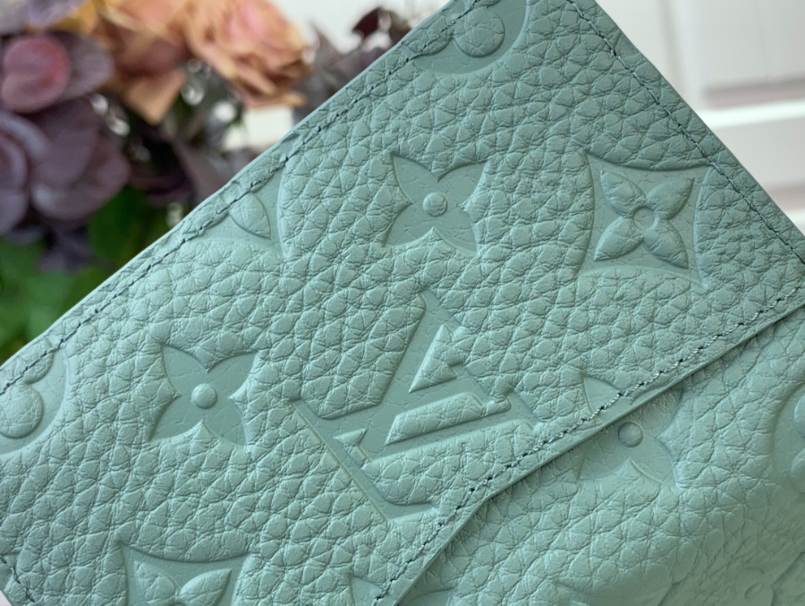 루이비통 오거나이저 카드지갑 M13973 7.511.11cm 그린6.jpg