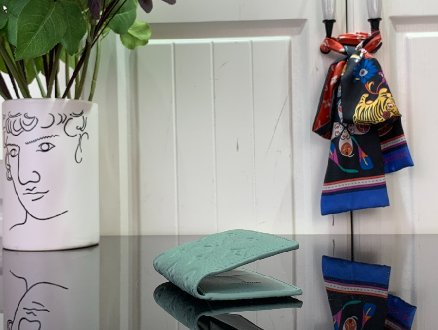 루이비통 오거나이저 카드지갑 M13973 7.511.11cm 그린4.jpg