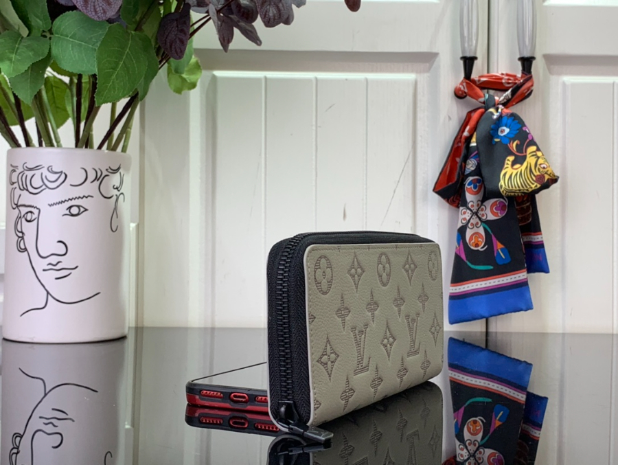 루이비통 지피 호리즌탈 그레이 M14784 2.51021cm4.jpg