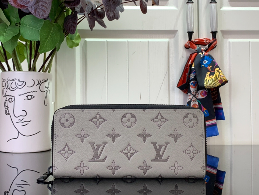 루이비통 지피 호리즌탈 그레이 M14784 2.51021cm1.jpg