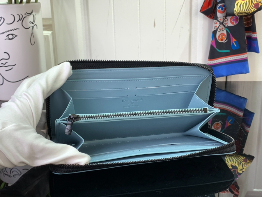 루이비통 지피 호리즌탈 스카이 블루 M14784 2.51021cm2.jpg