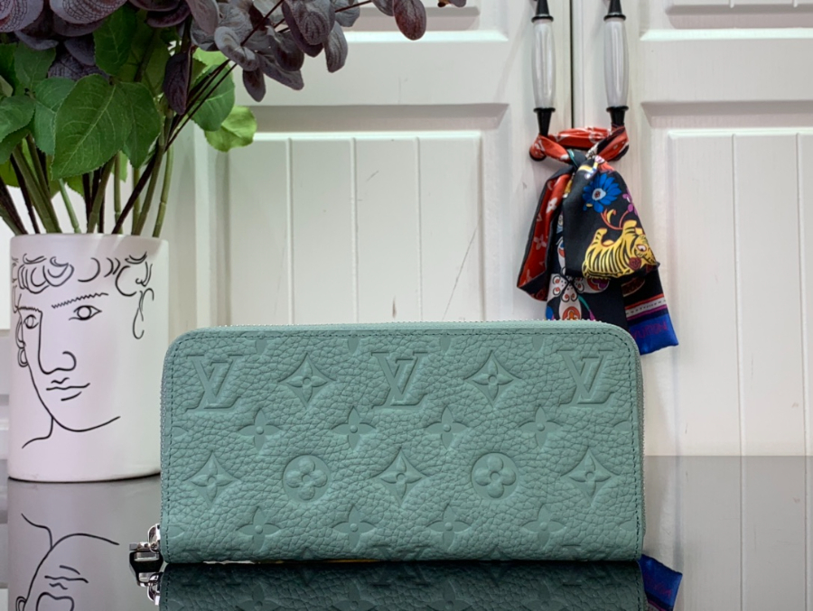 루이비통 토뤼옹 모노그램 지피 장지갑 M14142 2092cm 그린1.jpg