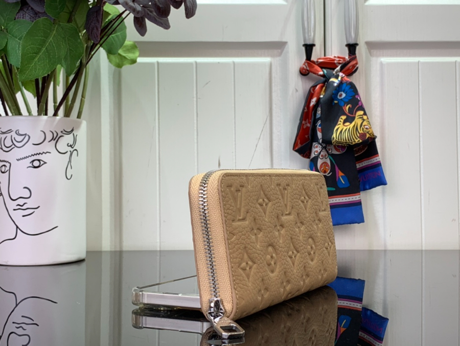 루이비통 토뤼옹 모노그램 지피 장지갑 M14142 2092cm 다크 베이지4.jpg