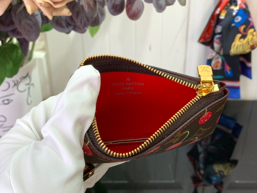 루이비통 파우치 동전지갑 M95042 1261cm3.jpg