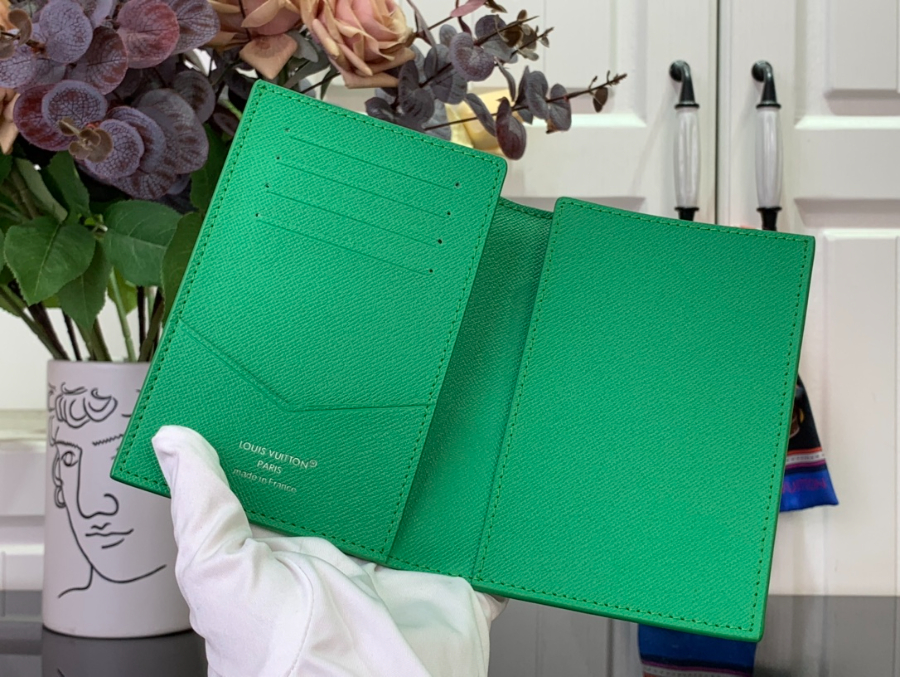 루이비통 패스포트 커버 여권지갑 M14875 10142.5cm3.jpg