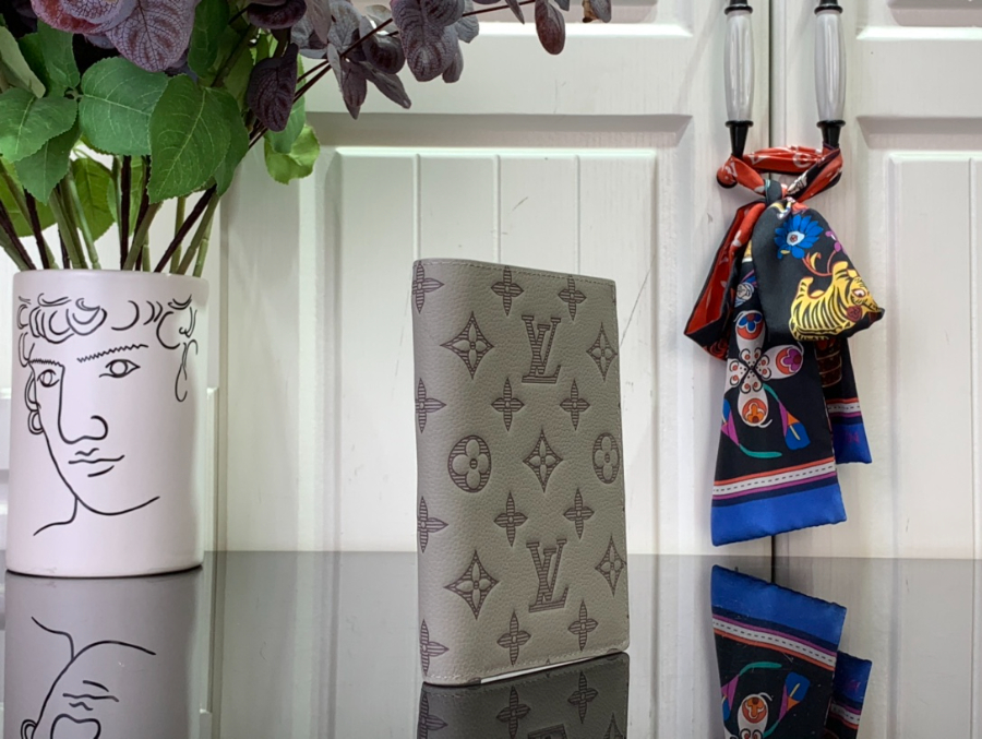 루이비통 패스포트 커버 여권지갑 그레이 M14798 142.510cm4.jpg