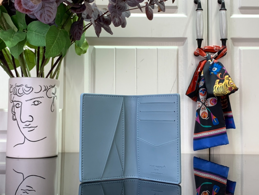 루이비통 포켓 오거나이저 스카이 블루 M14915 11.117.5cm4.jpg