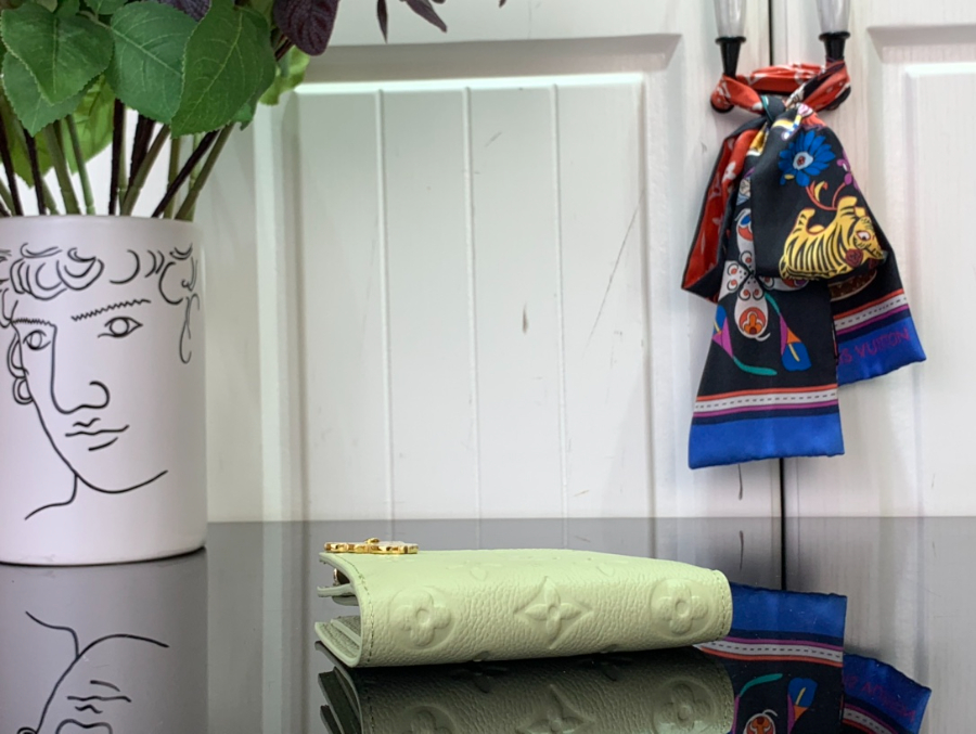 루이비통 LV x TM 리사 월릿 M14089 911.51.5cm 라이트 그린4.jpg