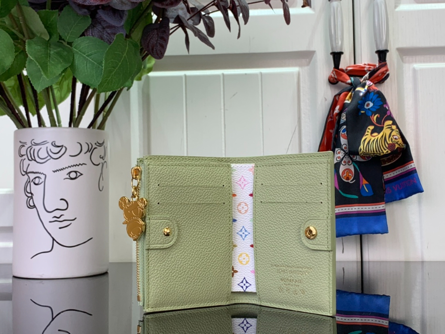 루이비통 LV x TM 리사 월릿 M14089 911.51.5cm 라이트 그린5.jpg