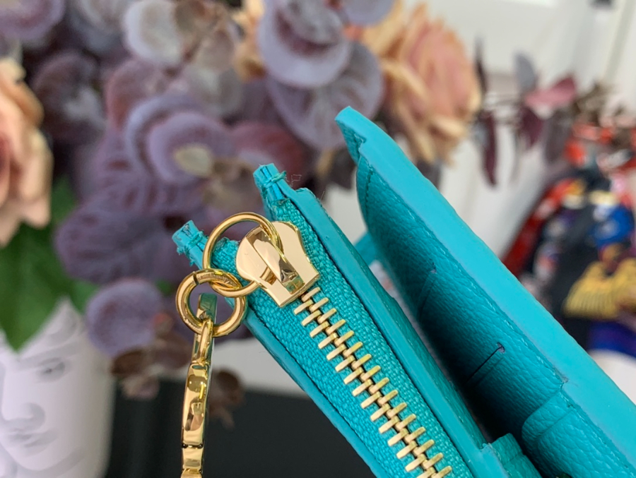 루이비통 LV x TM 리사 월릿 M14089 911.51.5cm 스카이 블루8.jpg