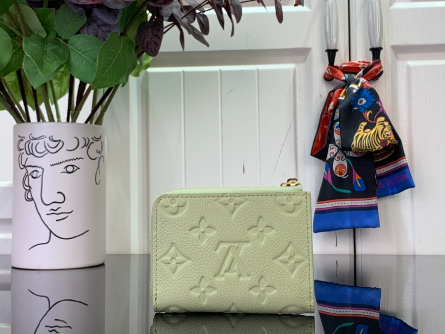 루이비통 LV x TM 버티컬 노아 컴팩트 M13801 118.51.5cm 라이트 그린2.jpg