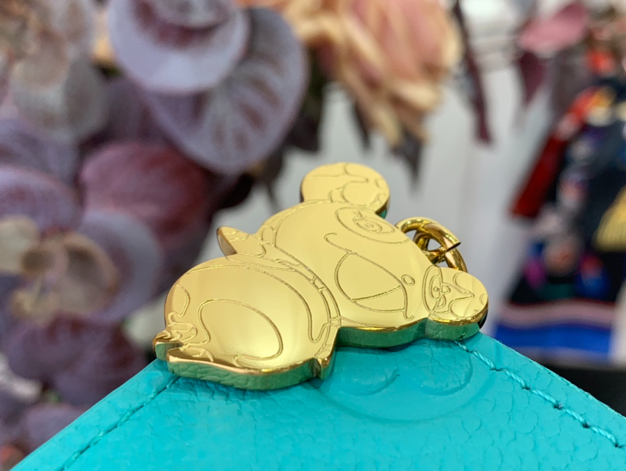 루이비통 LV x TM 버티컬 노아 컴팩트 M13801 118.51.5cm 스카이 블루8.jpg