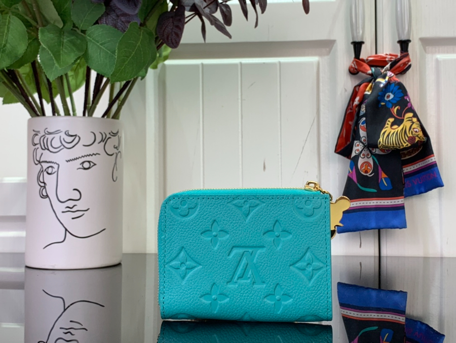 루이비통 LV x TM 버티컬 노아 컴팩트 M13801 118.51.5cm 스카이 블루2.jpg