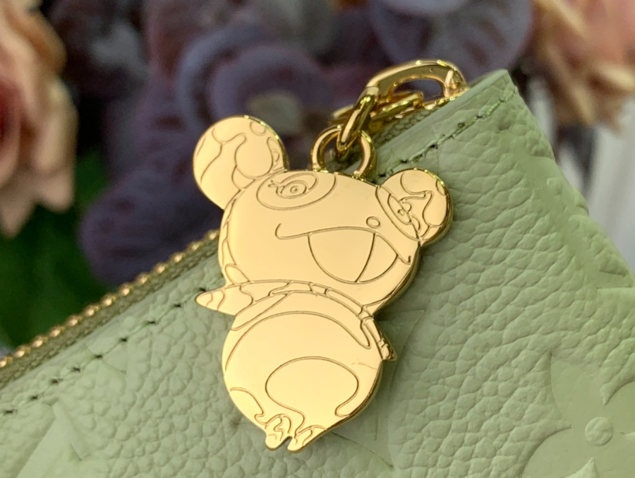 루이비통 LV x TM 슈즈 지퍼 장지갑 M13618 19.510.52.5cm 라이트 그린8.jpg