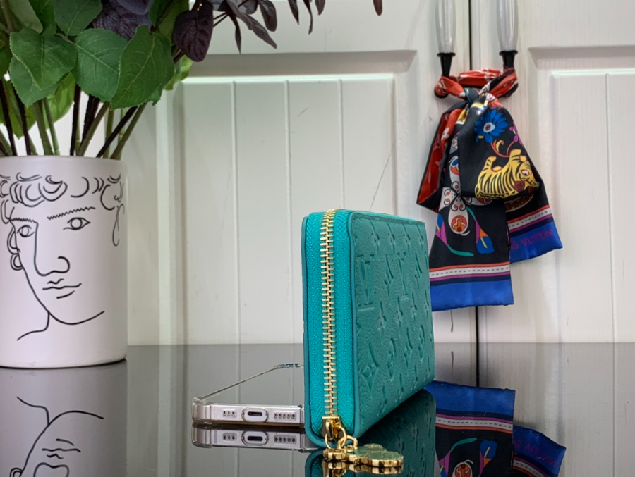 루이비통 LV x TM 슈즈 지퍼 장지갑 M13618 19.510.52.5cm 스카이 블루6.jpg