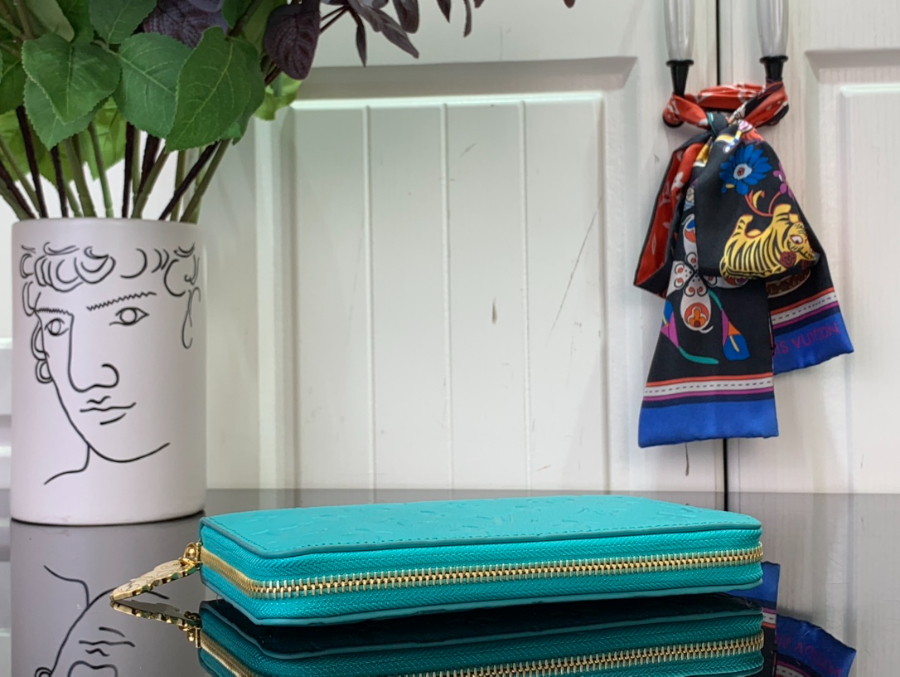 루이비통 LV x TM 슈즈 지퍼 장지갑 M13618 19.510.52.5cm 스카이 블루4.jpg