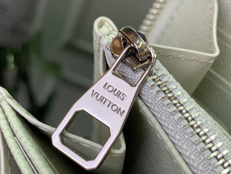 루이비통 지피 장지갑 19.510.52.5cm M13908 그라데이션7.jpg