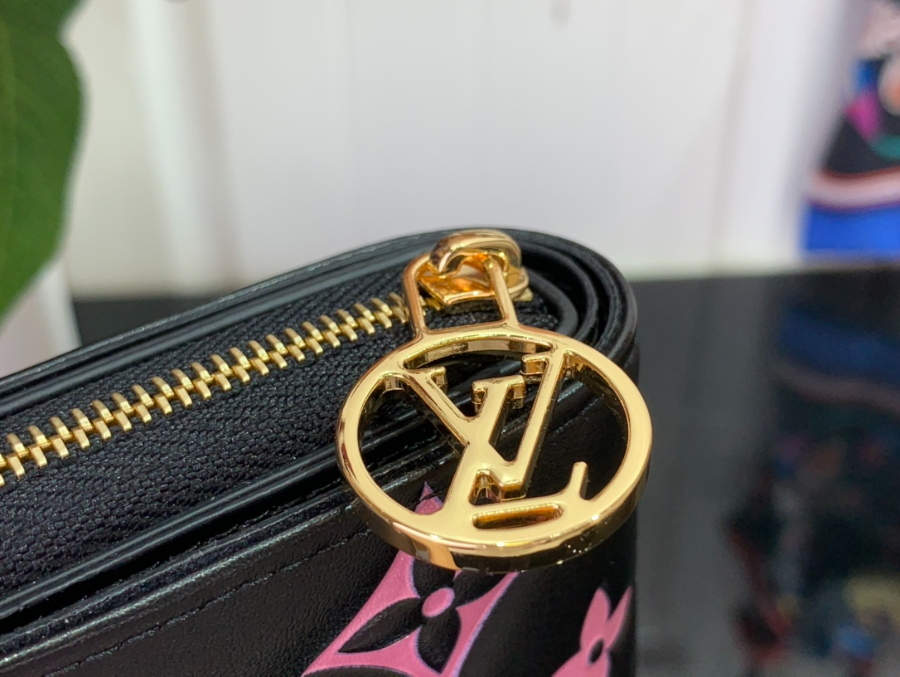 루이비통 LV X TM 루 월릿 M13829 11.58.52.2cm 핑크8.jpg