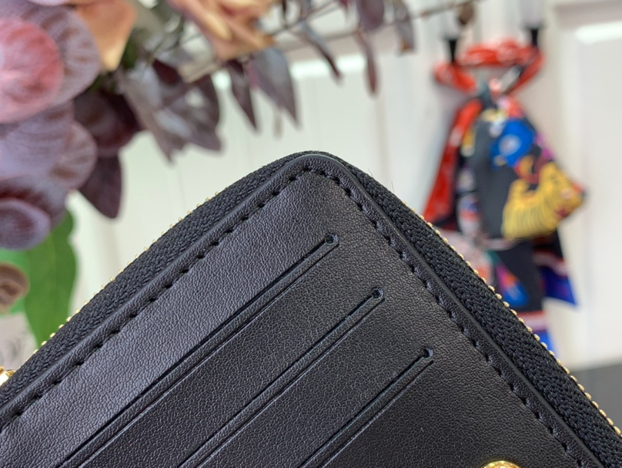 루이비통 LV X TM 루 월릿 M13829 11.58.52.2cm 핑크7.jpg