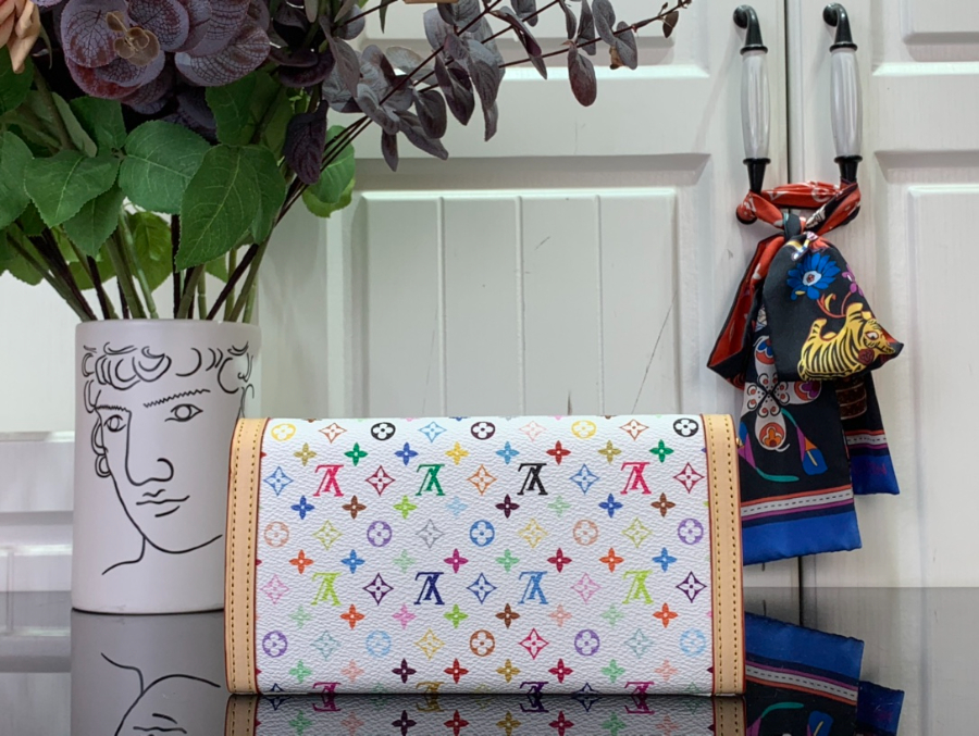 루이비통 LV X TM 사라 장지갑 M13397 1910.52cm 화이트3.jpg