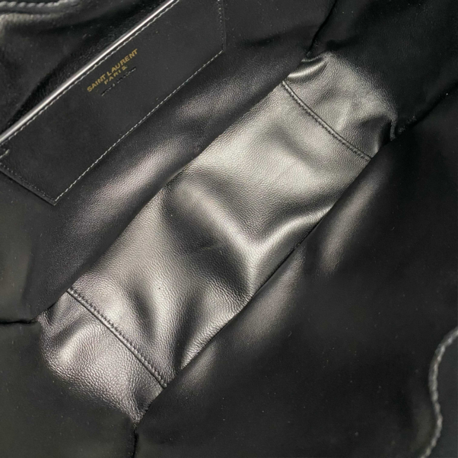 생로랑 램스킨 소재 JAMIE 숄더 파우치 862712 261812.5cm 블랙03.jpg