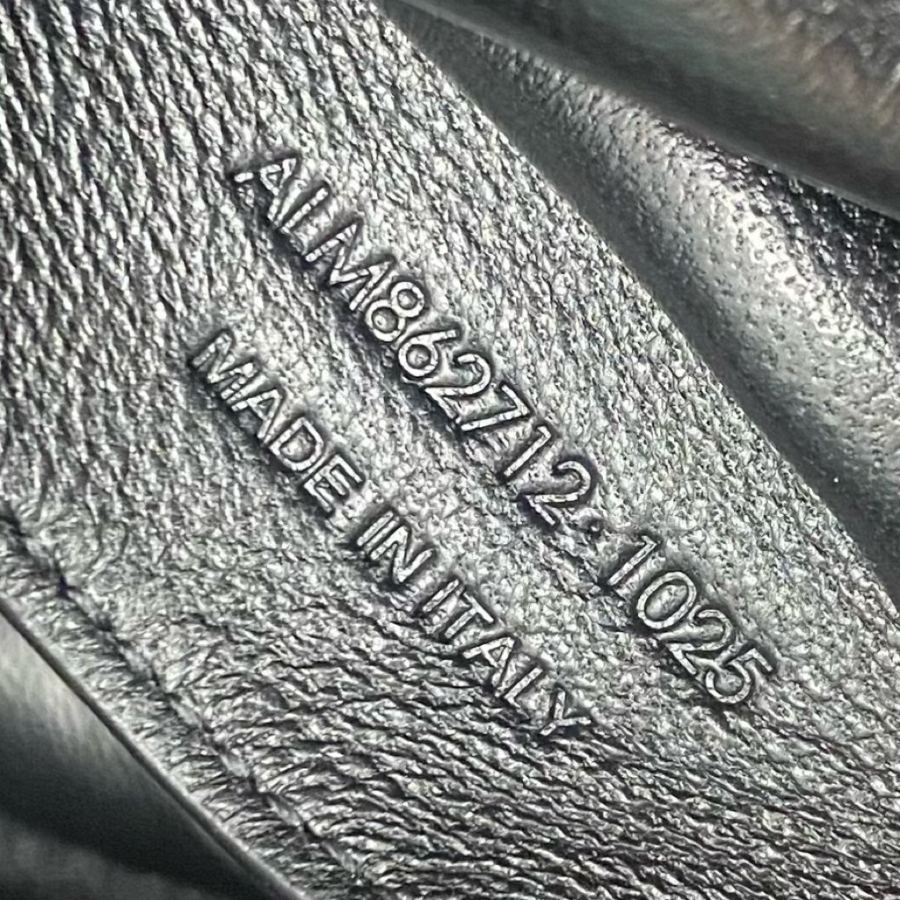 생로랑 램스킨 소재 JAMIE 숄더 파우치 862712 261812.5cm 와인09.jpg