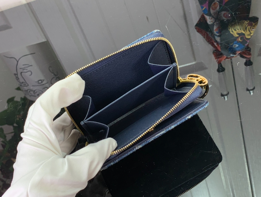 루이비통 데님 동전 잔돈 지갑5.jpg