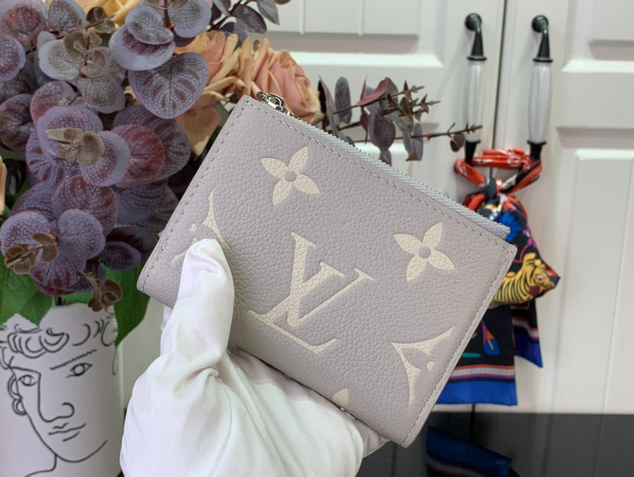 루이비통 리사 반지갑 M13797 911.51.5cm 애쉬 퍼플1.jpg