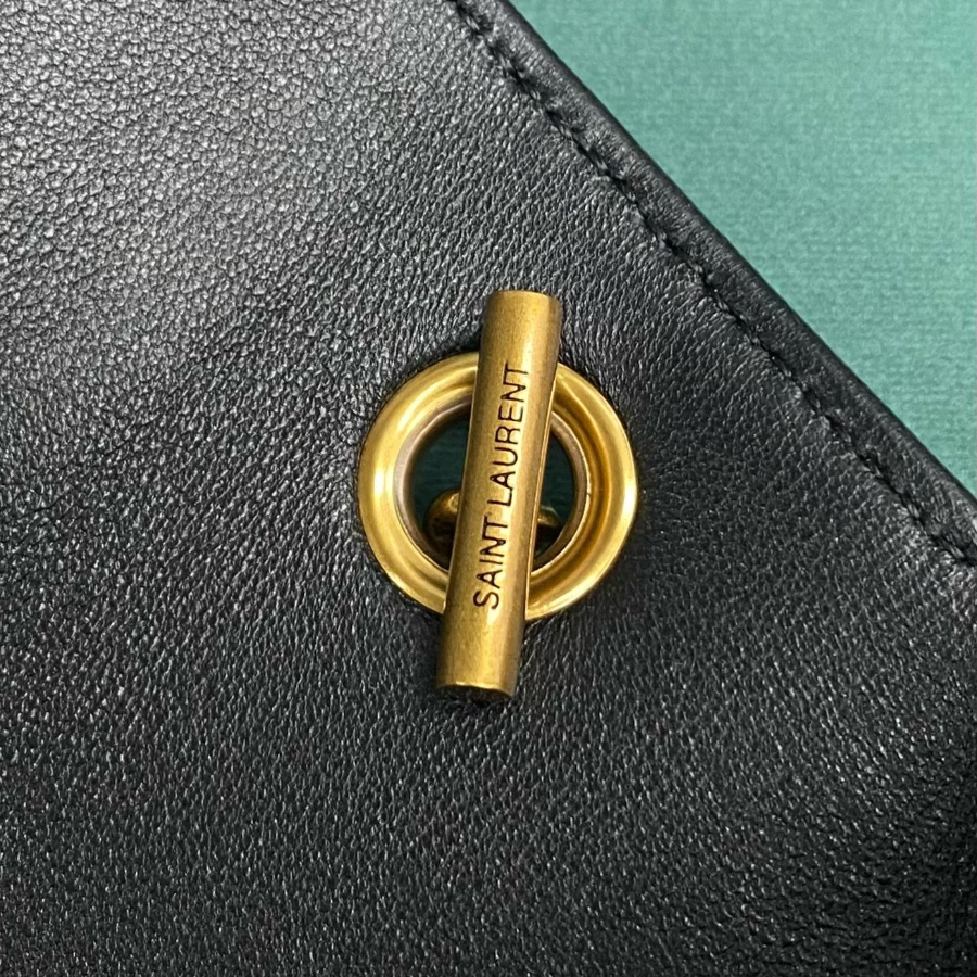 생로랑 램스킨 소재 LOULOU 루루 토이 미니 821749 20125cm 블랙 골드6.jpg