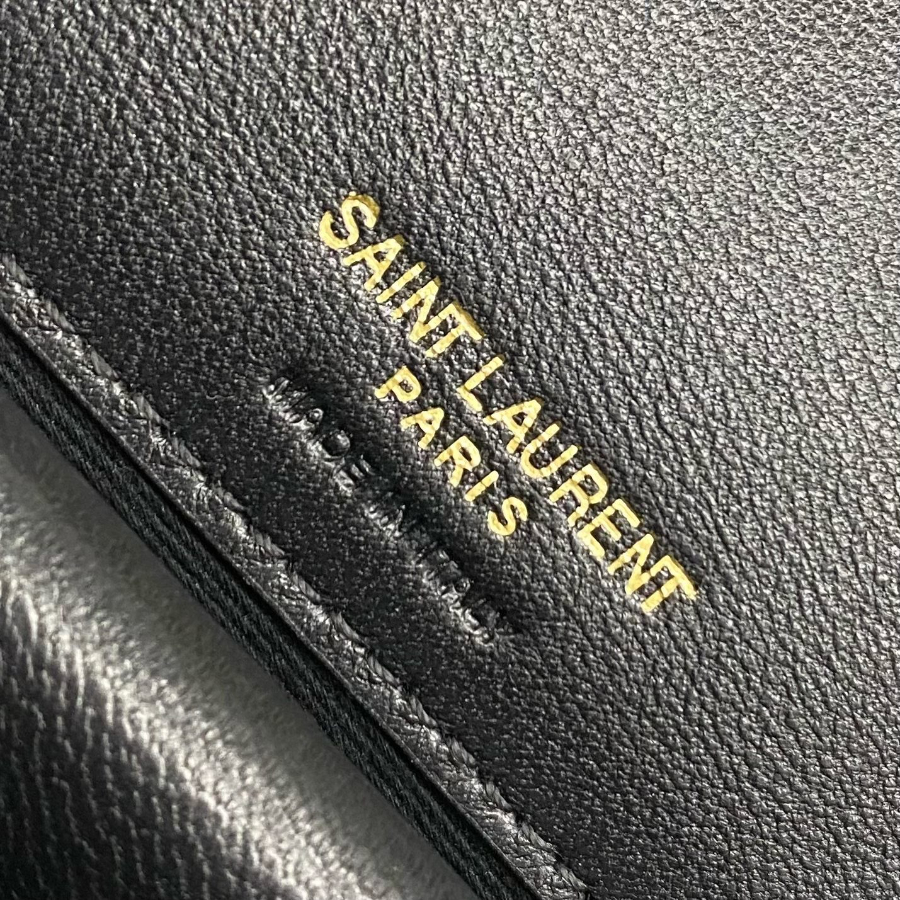 생로랑 램스킨 소재 LOULOU 루루 토이 미니 821749 20125cm 블랙 골드9.jpg