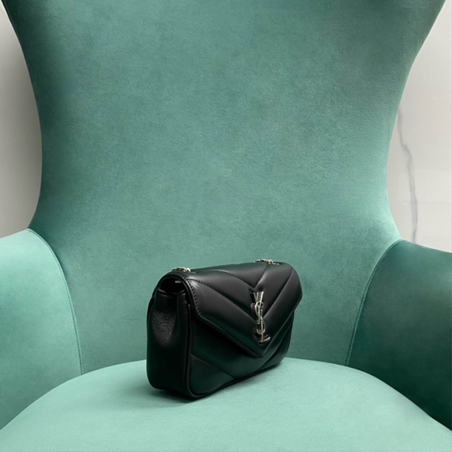 생로랑 램스킨 소재 LOULOU 루루 토이 미니 821749 20125cm 블랙 실버05.jpg