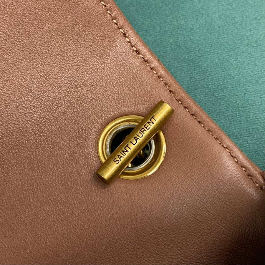 생로랑 램스킨 소재 LOULOU 루루 토이 미니 821749 20125cm 적갈색06.jpg