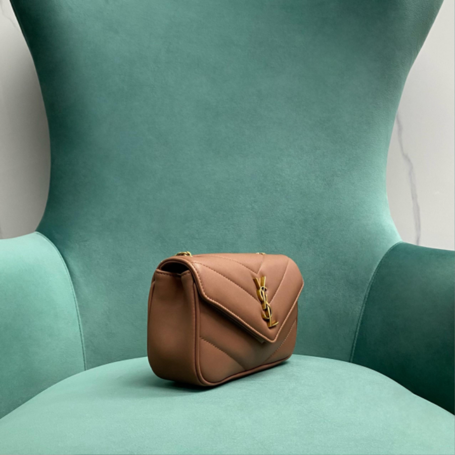 생로랑 램스킨 소재 LOULOU 루루 토이 미니 821749 20125cm 적갈색03.jpg