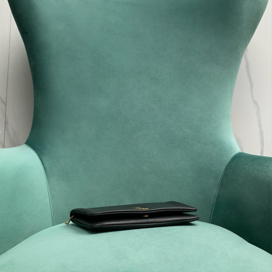 생로랑 램스킨 소재의 CALYPSO 미니 백 801712 22111.5cm 블랙 금장05.jpg